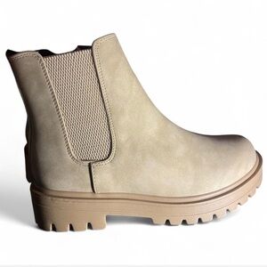 Women's Tan Ankle Boots